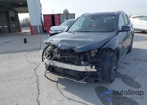 2018 BMW X1 xDrive28I из США, поврежденный, VIN WBXHT3C32J5K20782